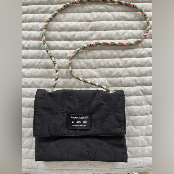 Pull & Bear Bag - Picture 6 of 8